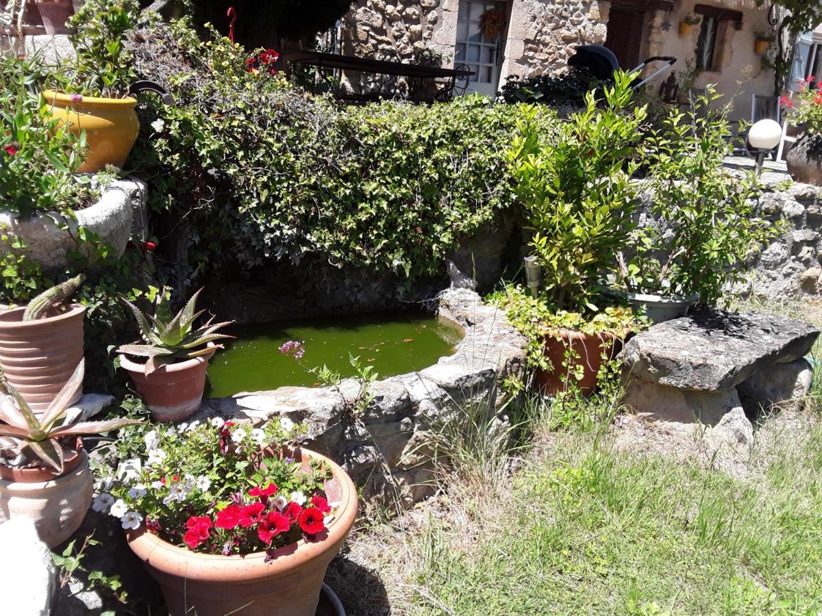 Le Paradis Vaugines Exterior photo
